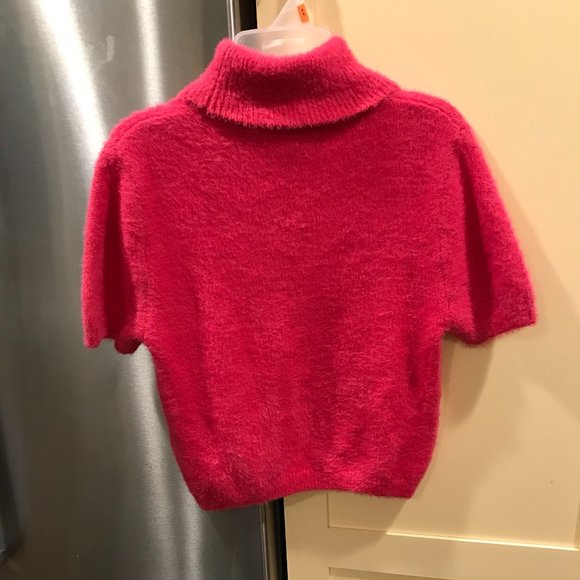 H&M Divided Hot Pink Fuzzy Sweater NWT - Picture 2 of 2